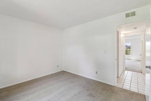 Detail Gallery Image 25 of 31 For 1964 Fairway Circle Dr, San Marcos,  CA 92078 - 2 Beds | 2 Baths