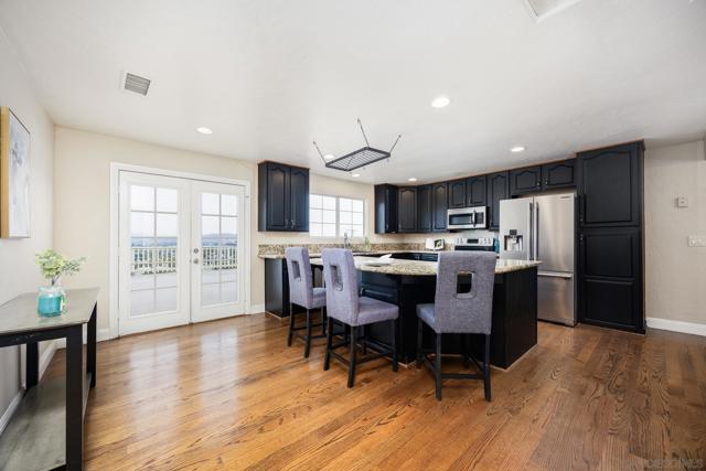 1148 Emerald Heights Rd, El Cajon CA: https://media.crmls.org/mediaz/99345ae5-76c2-4ccb-aa55-fe2795906faf.jpg
