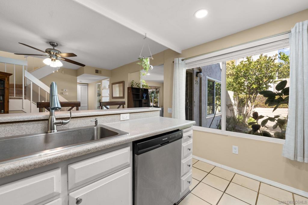 MLS #250043461SD image #13