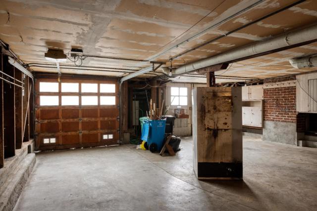 329 7th Avenue, San Francisco CA: https://media.crmls.org/mediaz/9939d253-5346-4369-b506-8ae4c883ff62.jpg