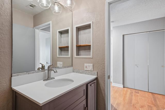 992 Lupine Hills Dr., Vista CA: https://media.crmls.org/mediaz/993a46ee-5604-4bef-90b5-c274d818a9c9.jpg