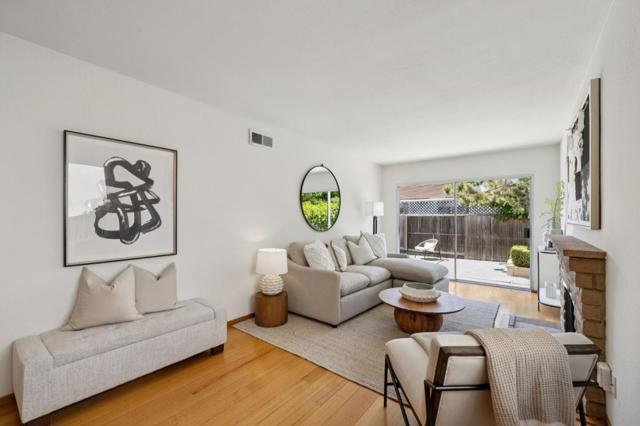 752 Matsonia Drive, Foster City CA: https://media.crmls.org/mediaz/993a4e18-b398-42d7-bfb4-440f1bb5be30.jpg