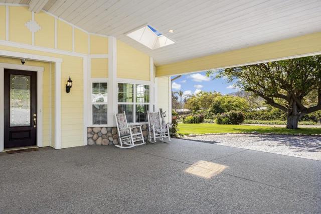 3232 N Twin Oaks Valley Rd, San Marcos CA: https://media.crmls.org/mediaz/993adb1b-990a-455d-a786-24e3f7b311d8.jpg