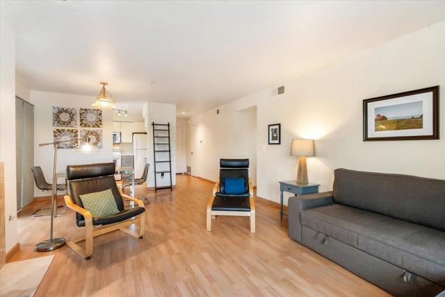 241 Quail Run Court, Monterey CA: https://media.crmls.org/mediaz/993b05f8-924a-456a-8c94-89917f00c7a7.jpg