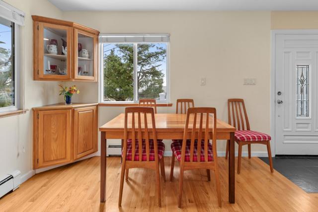 520 Tabor Drive, Scotts Valley CA: https://media.crmls.org/mediaz/993b57bb-54a2-4da0-8d88-8169e84a638b.jpg