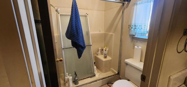 950 Peach Court, Hollister CA: https://media.crmls.org/mediaz/993d2295-a107-4ef2-86fb-f91fe978ffb1.jpg