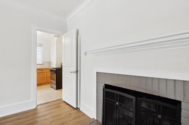1117 Chula Vista Avenue, Burlingame CA: https://media.crmls.org/mediaz/993e5ce8-afd5-41d0-80eb-13a8278de4ba.jpg