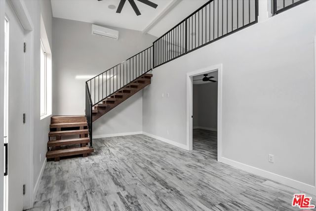 12420 Idaho Avenue, Los Angeles CA: https://media.crmls.org/mediaz/993e9164-65b2-4e12-bb74-63448524579c.jpg