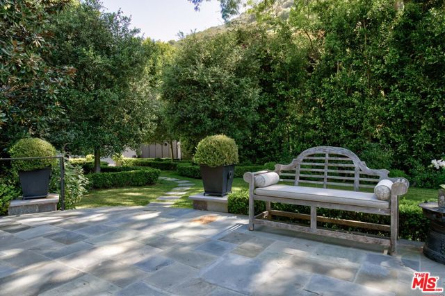 1857 Benedict Canyon Drive, Beverly Hills CA: https://media.crmls.org/mediaz/993f147b-5836-49f3-83ae-624cc7cc2030.jpg