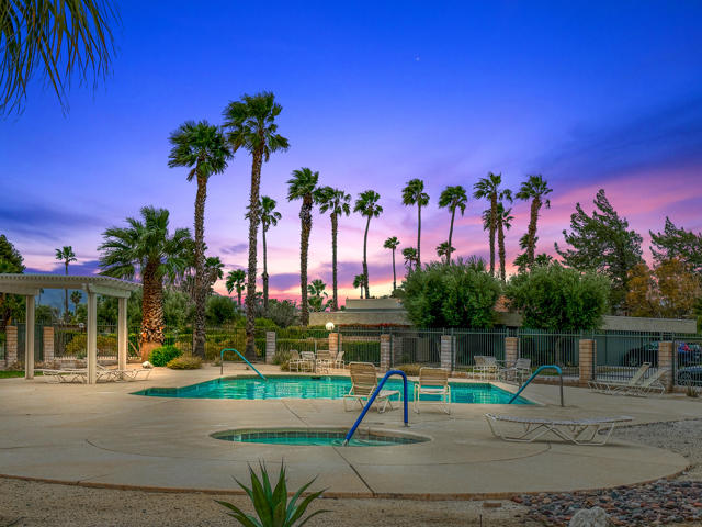1351 Sunflower S S Circle, Palm Springs CA: https://media.crmls.org/mediaz/993f70e9-7aa5-44ef-9e37-f00bea872ecb.jpg