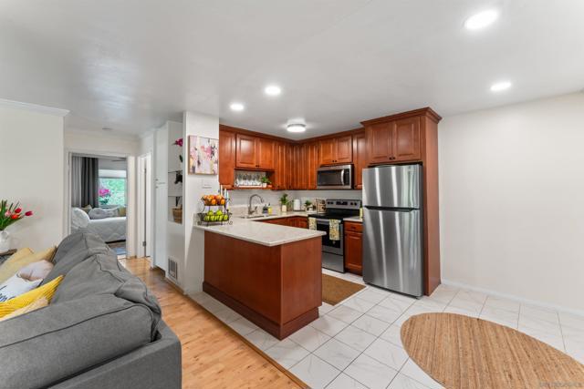 6376 Rancho Mission Rd, San Diego CA: https://media.crmls.org/mediaz/993fb946-1805-4815-8adf-1d4921017673.jpg