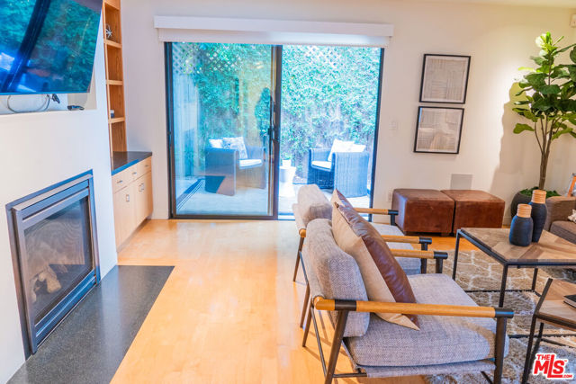880 Hilldale Avenue, West Hollywood CA: https://media.crmls.org/mediaz/9940254e-9556-405b-94d7-c99c73877c0d.jpg