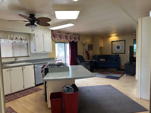 4141 Deep Creed Rd., Fremont CA: https://media.crmls.org/mediaz/9941550b-1795-43f4-a490-5c84c917696d.jpg
