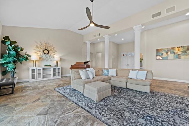 Detail Gallery Image 8 of 62 For 2216 Blossom Hill Ln, Escondido,  CA 92029 - 5 Beds | 4/1 Baths