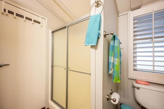 Detail Gallery Image 5 of 35 For 4650 Dulin #111,  Fallbrook,  CA 92028 - 2 Beds | 2 Baths