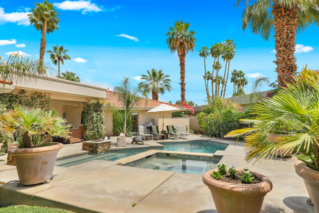 75745 Osage Trail, Indian Wells CA: https://media.crmls.org/mediaz/9942e2f3-11cb-4e3f-a5f7-bbbee2276a95.jpg