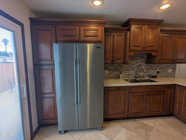 Detail Gallery Image 7 of 24 For 636 N C St, Oxnard,  CA 93030 - 3 Beds | 2 Baths