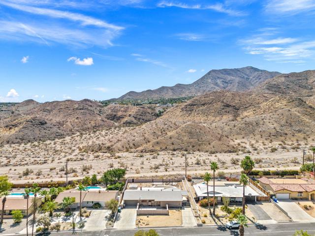 38280 Chuperosa Lane, Cathedral City CA: https://media.crmls.org/mediaz/99459fa7-b10f-45bb-85ed-c618b00a4f67.jpg