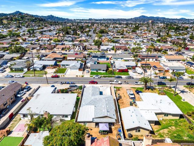 619 Dorothy St, El Cajon CA: https://media.crmls.org/mediaz/99460cdc-88e7-47ca-921a-becb384305bb.jpg