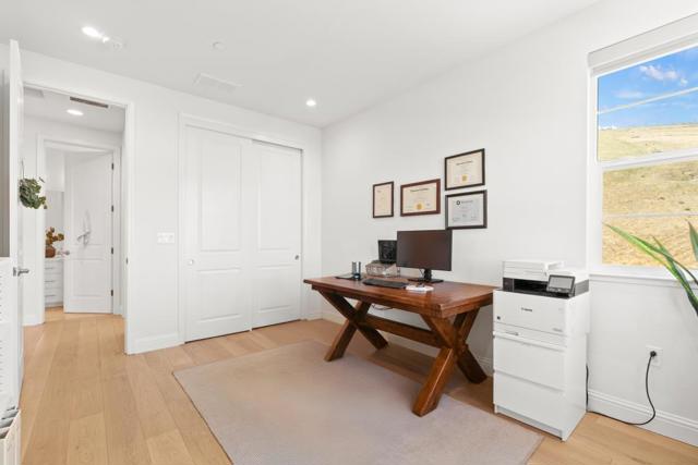 4190 Oak Knoll Drive, Dublin CA: https://media.crmls.org/mediaz/99463a49-9c47-4fb3-bf7a-9a138a18eab4.jpg