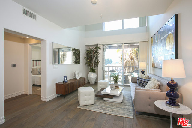 629 Traction Avenue 206