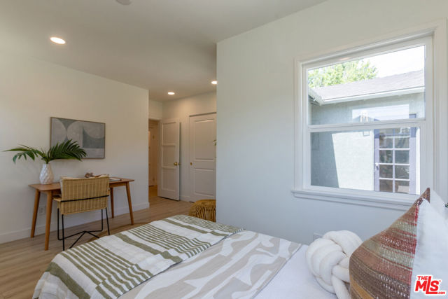 504 N Campbell Avenue, Alhambra CA: https://media.crmls.org/mediaz/9948803e-08ea-4b71-98d9-d43f5350b610.jpg