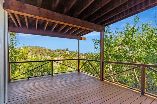 106 Madera Avenue, San Carlos CA: https://media.crmls.org/mediaz/994923fb-d735-4358-ba8d-4581d5fbde44.jpg