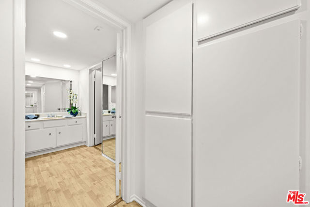 10535 Wilshire Boulevard, Los Angeles CA: https://media.crmls.org/mediaz/994942fc-c395-4bae-8c6f-5f401ca0bc16.jpg