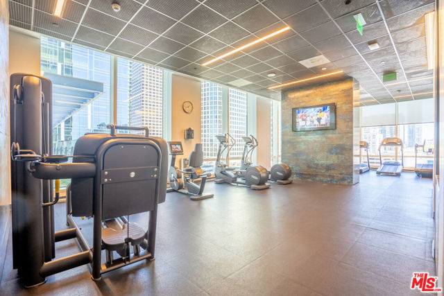 877 Francisco Street, Los Angeles CA: https://media.crmls.org/mediaz/99495dc5-329d-4aab-82ad-b2ac30a21f12.jpg