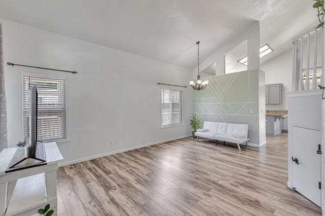 2191 Spruce Drive, Hollister CA: https://media.crmls.org/mediaz/994a7cb6-5af2-46c4-a3d1-892b46aa0427.jpg