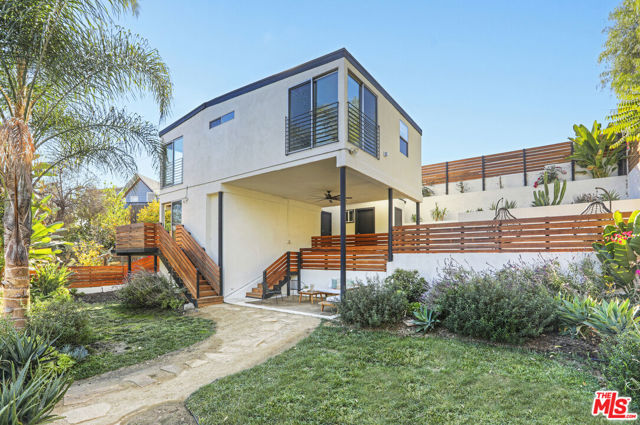 421 Beech Street, Los Angeles CA: https://media.crmls.org/mediaz/994aeba3-a2ce-417e-bbc0-4374bfd92e62.jpg