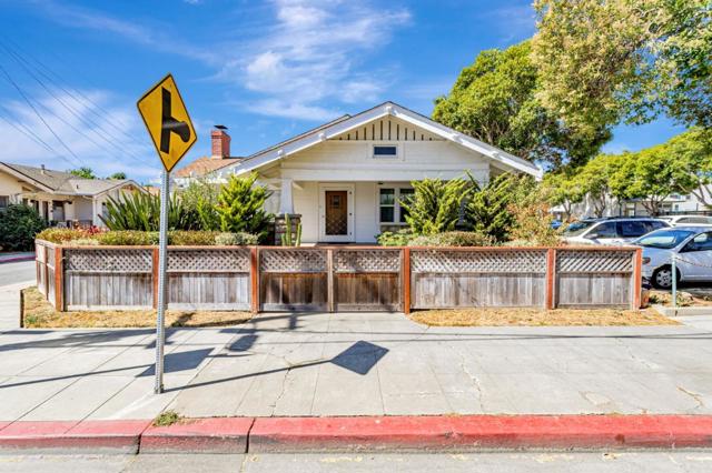 30 W Lake Avenue, Watsonville CA: https://media.crmls.org/mediaz/994b4bdb-f71d-47e8-9215-b9fdd1c75e93.jpg