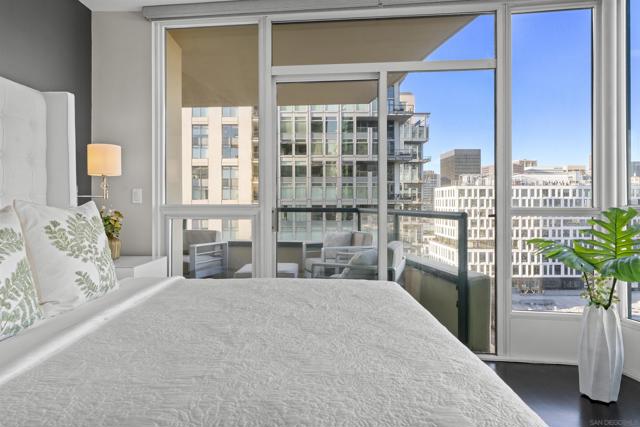 555 Front St., San Diego CA: https://media.crmls.org/mediaz/994c8b57-74f6-4d1b-bbc0-72e3fb7b948d.jpg