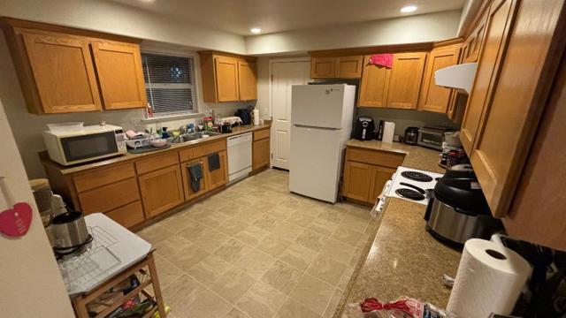 Image 4 of 11 For 456 San Salvador Street