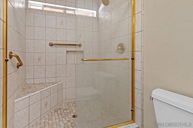 Image 22 of 29 For 18172 Sencillo Dr