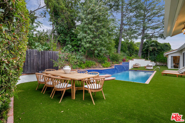 Image 31 of 33 For 16633 Park Lane Circle