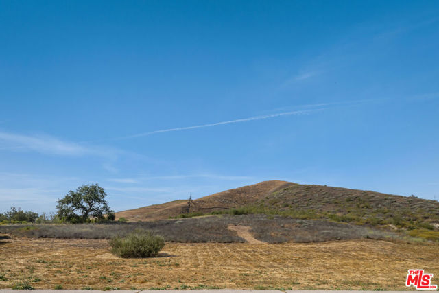 0 E Blythedale Road, Agoura Hills CA: https://media.crmls.org/mediaz/994e324b-dd16-4191-9825-9f4bd9f2833d.jpg
