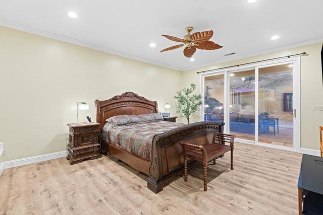 6915 Redwood Retreat Road, Gilroy CA: https://media.crmls.org/mediaz/994eb1ef-083f-45a3-a3fc-95c34ee53b2e.jpg