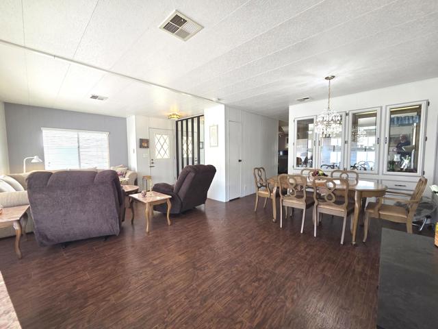 307 Little Deer, Cathedral City CA: https://media.crmls.org/mediaz/994fb844-9a22-46de-8dba-c4678c16410b.jpg