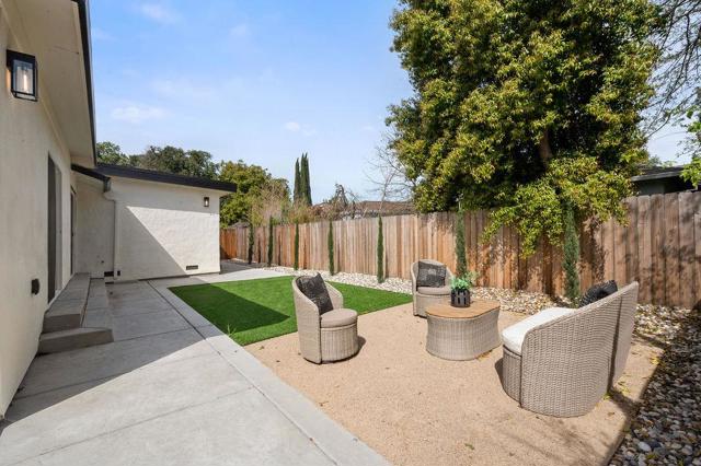 Image 35 of 39 For 954 Alla Avenue