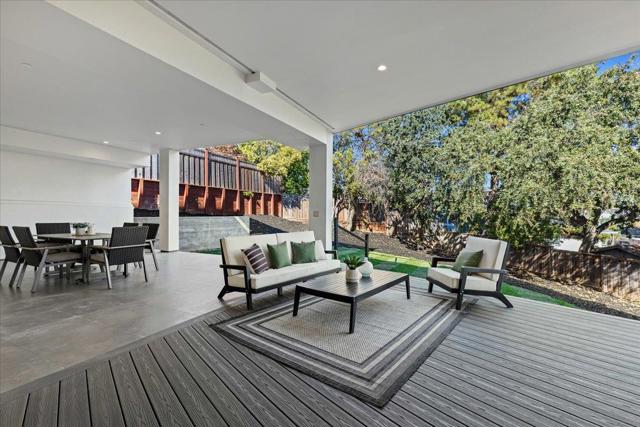 61 HILLTOP Drive, San Carlos CA: https://media.crmls.org/mediaz/99514577-5755-40cf-95c9-e7f72634da50.jpg