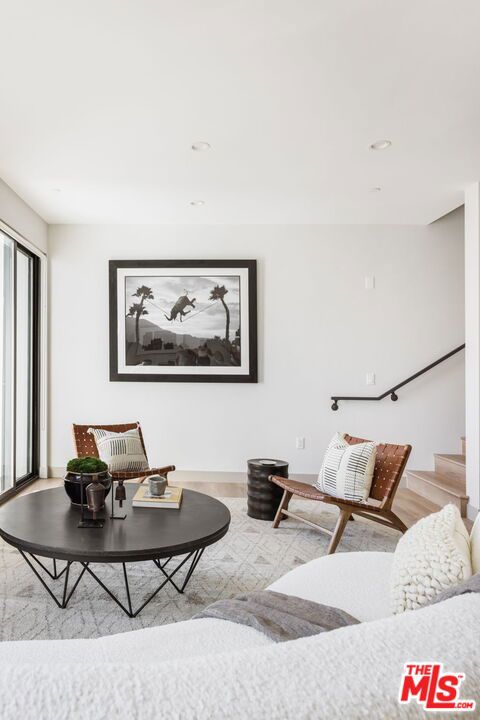 2223 Clifford Street, Los Angeles CA: https://media.crmls.org/mediaz/995180c4-0fa0-40e6-9c0f-9d51d65770fa.jpg