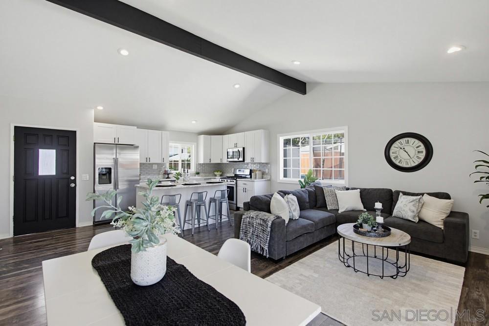 320 James St - photo 5
