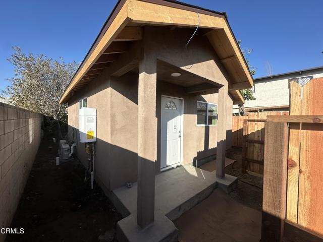 349 Saratoga Street, Fillmore CA: https://media.crmls.org/mediaz/99530596-96ca-4c70-b586-7be28a26728a.jpg