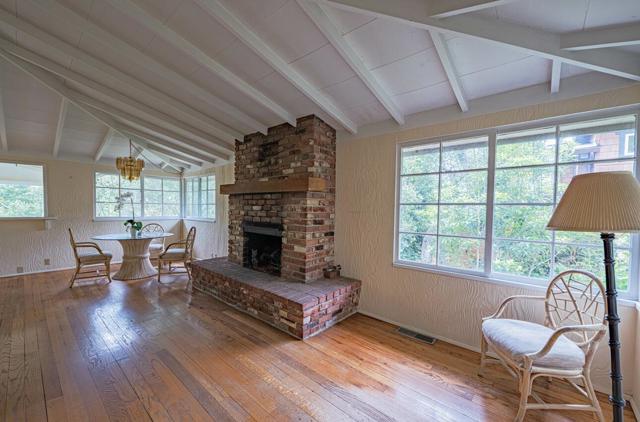 0 8th Ave & Forest Rd, Carmel CA: https://media.crmls.org/mediaz/99534677-3155-4069-abfc-577de982496d.jpg