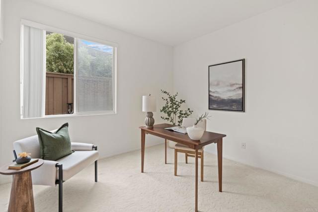 Detail Gallery Image 16 of 43 For 5711 Fallenwood Ln, San Diego,  CA 92121 - 5 Beds | 3 Baths