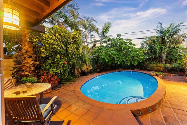 4965 Marlborough Drive, San Diego CA: https://media.crmls.org/mediaz/9953bb38-c568-48c6-8d84-fe2054bdd191.jpg