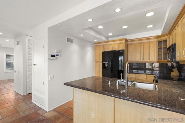 Image 10 of 34 For 9833 Rimpark Way