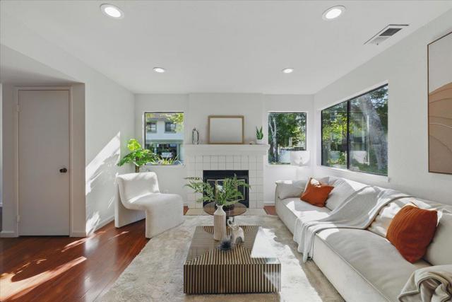 34791 Dorado, Fremont CA: https://media.crmls.org/mediaz/99540076-b1d7-4c55-aa69-2a5c354dad01.jpg
