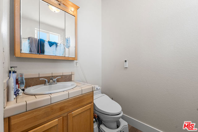 42094 W 21st Street, Lancaster CA: https://media.crmls.org/mediaz/99542278-13de-4806-8a91-66ca4476748d.jpg
